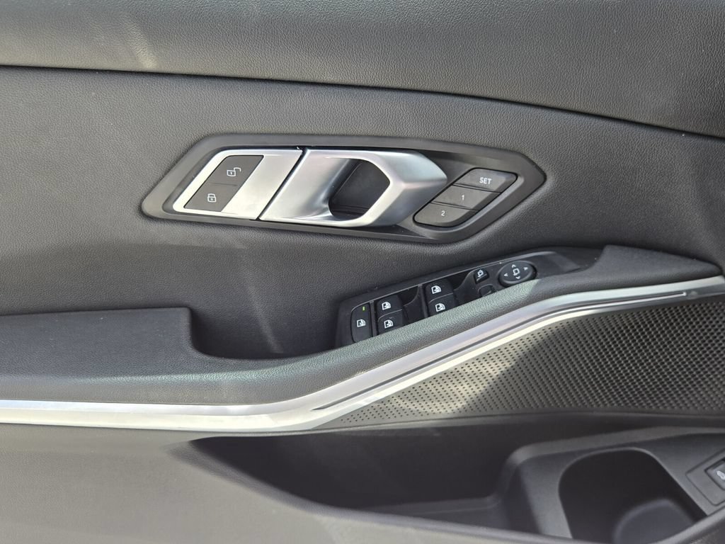 Used 2020 BMW 330i Sedan RWD image 26