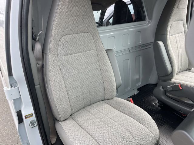 New 2024 GMC Savana 2500 w/ Driver Convenience Package RWD image 17