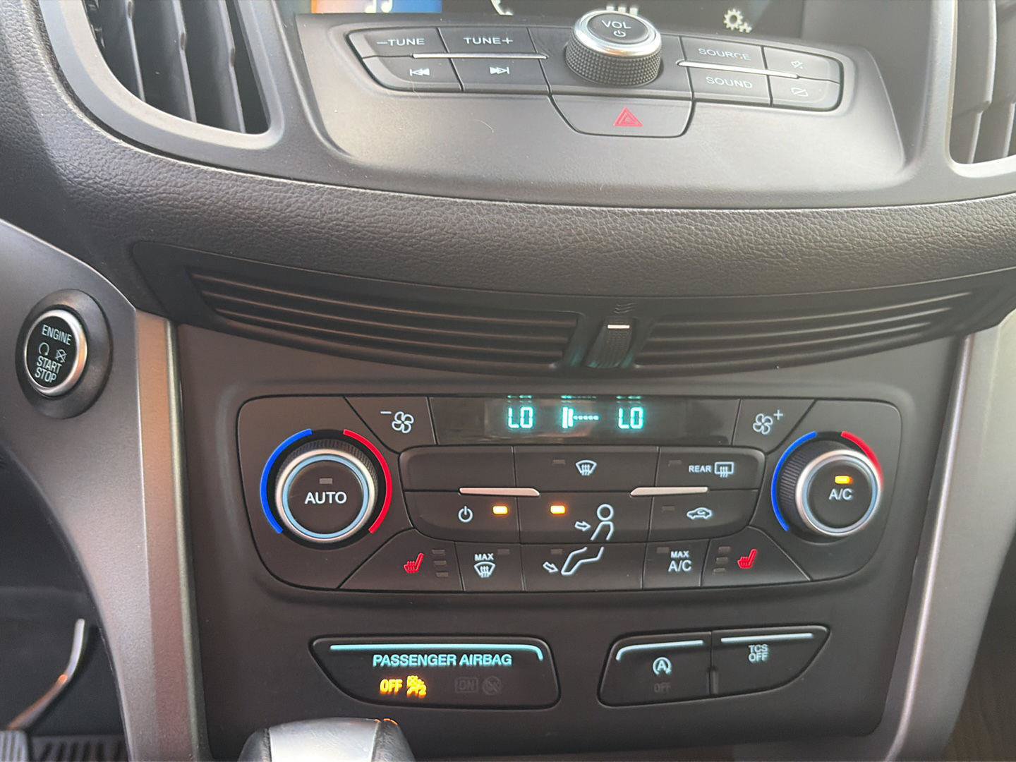 Used 2019 Ford Escape SEL AWD/4WD image 11