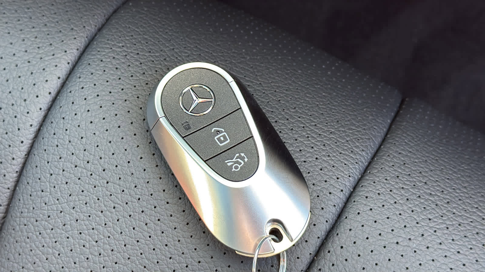 New 2026 Mercedes-Benz E 350 4MATIC Sedan image 36