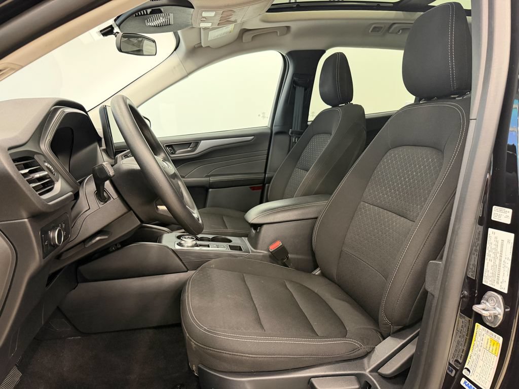 Used 2025 Ford Escape Active w/ Tech Pack #1 FWD image 10