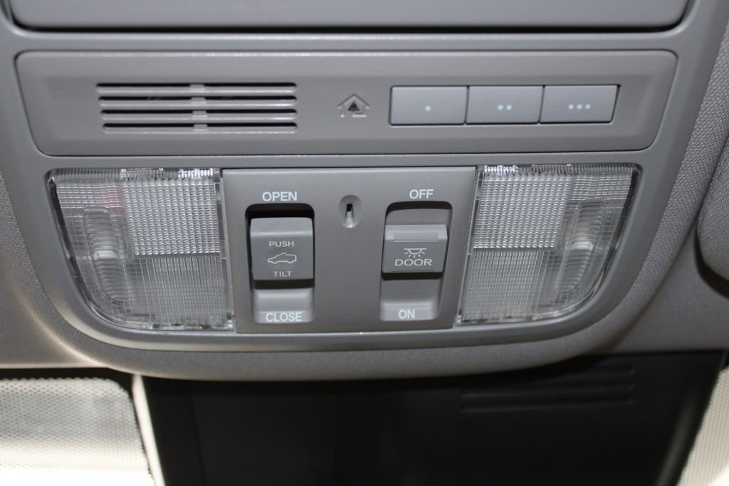 Used 2019 Honda CR-V Touring image 35