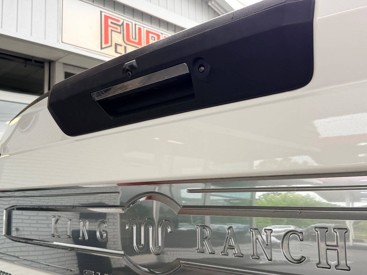 Used 2022 Ford F350 King Ranch w/ Tremor Off-Road Package AWD/4WD image 9