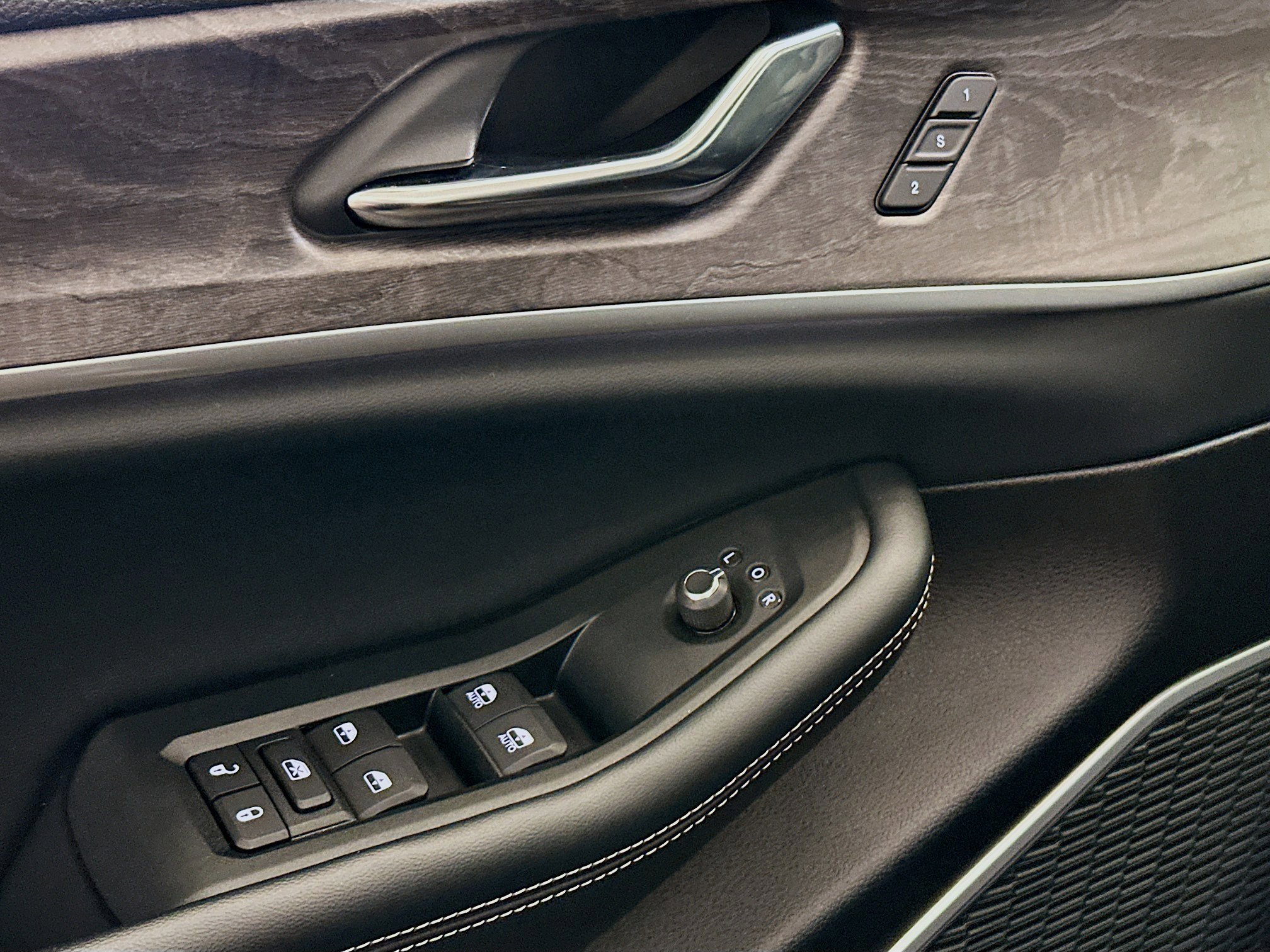 Used 2024 Jeep Grand Cherokee Limited 4xe image 15