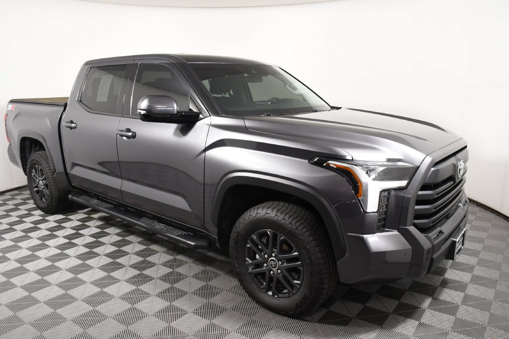 Used 2023 Toyota Tundra SR5 w/ SR5 Convenience Package AWD/4WD image 8