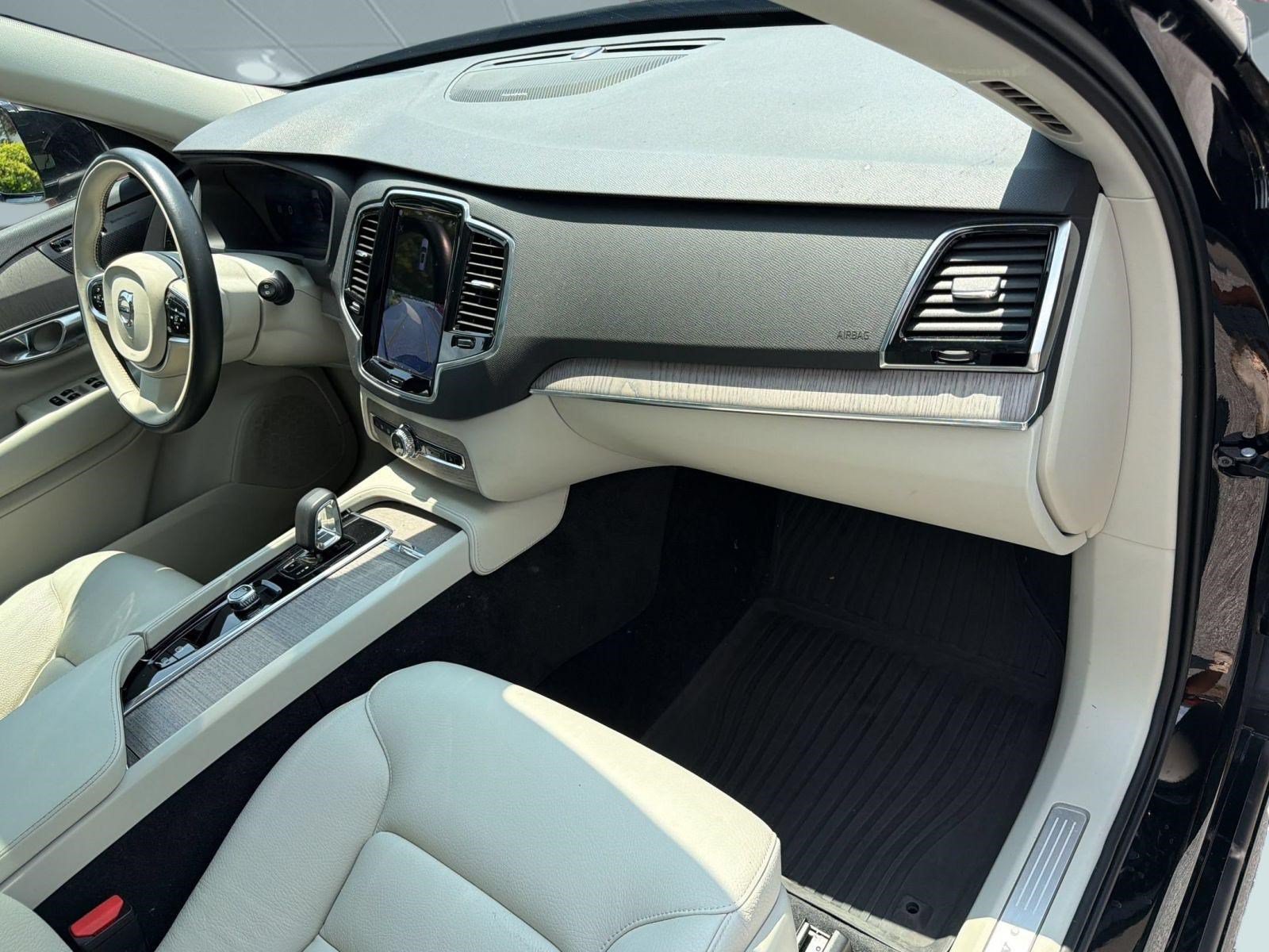 Certified 2023 Volvo XC90 B6 Plus w/ Protection Package AWD/4WD image 31