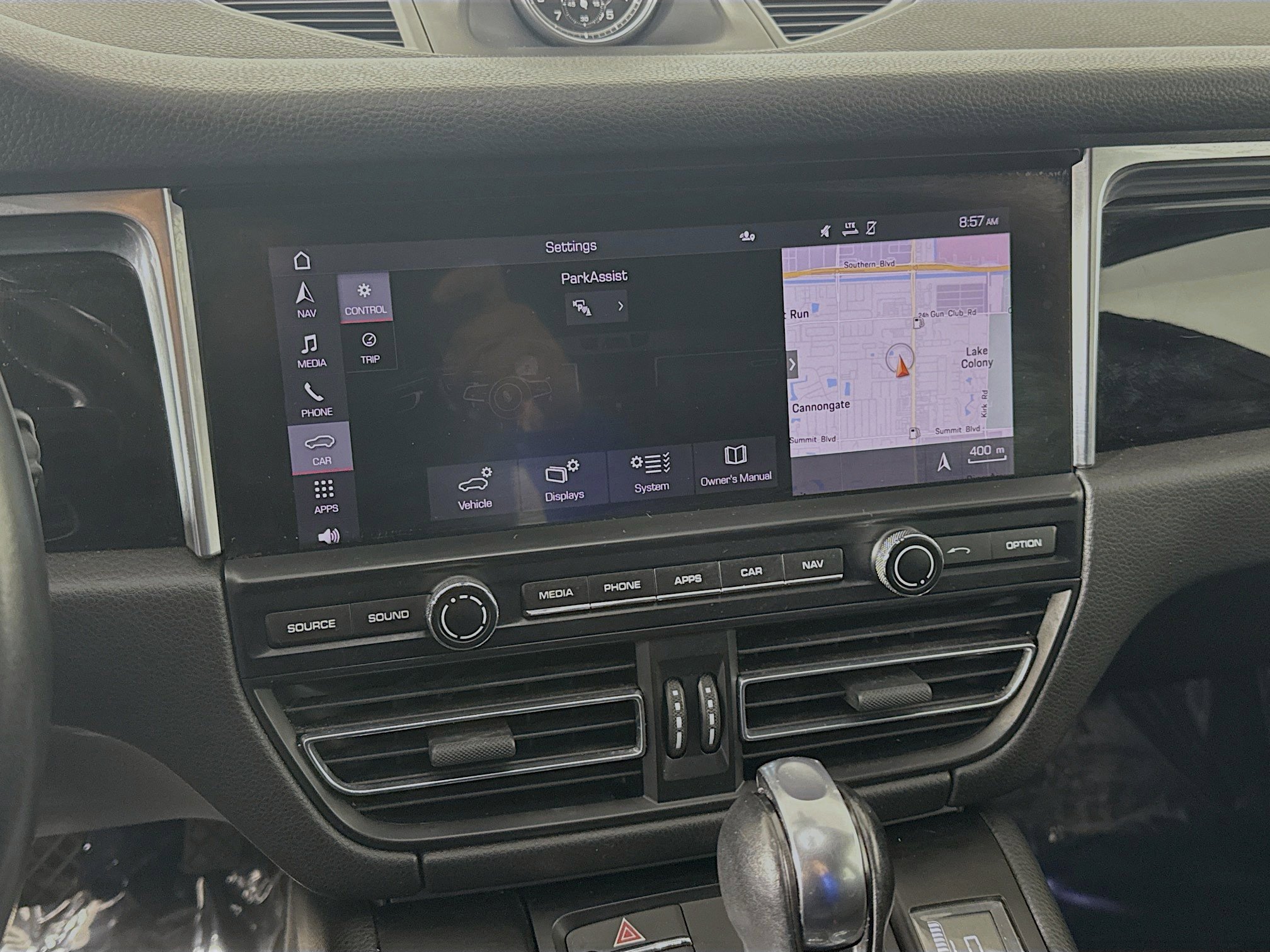 Used 2021 Porsche Macan image 16