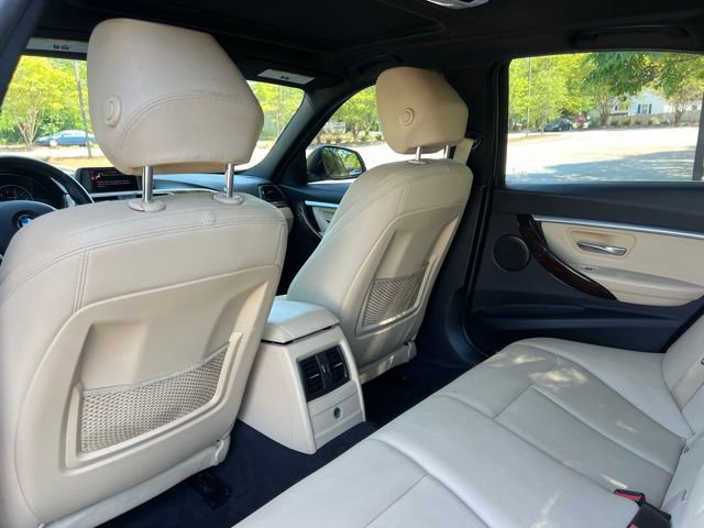Used 2017 BMW 330i xDrive Sedan image 15