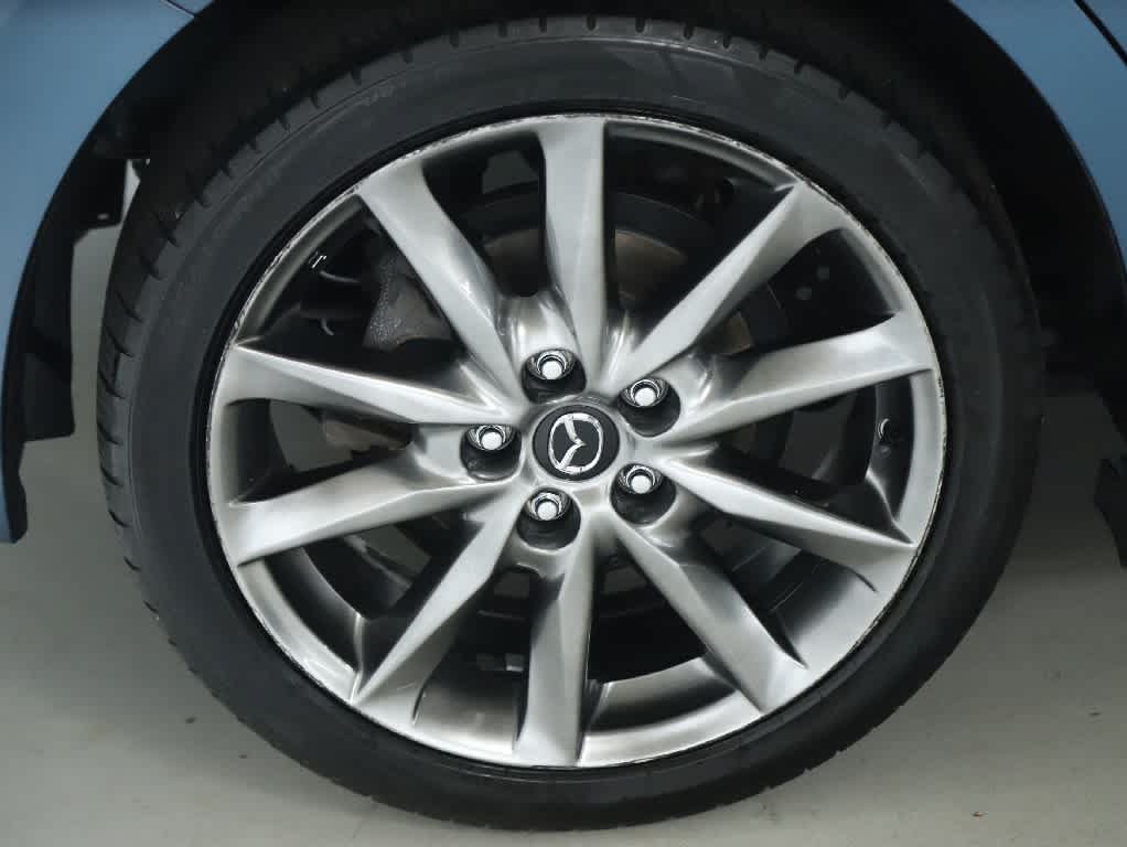 Used 2018 MAZDA MAZDA3 Grand Touring FWD image 12