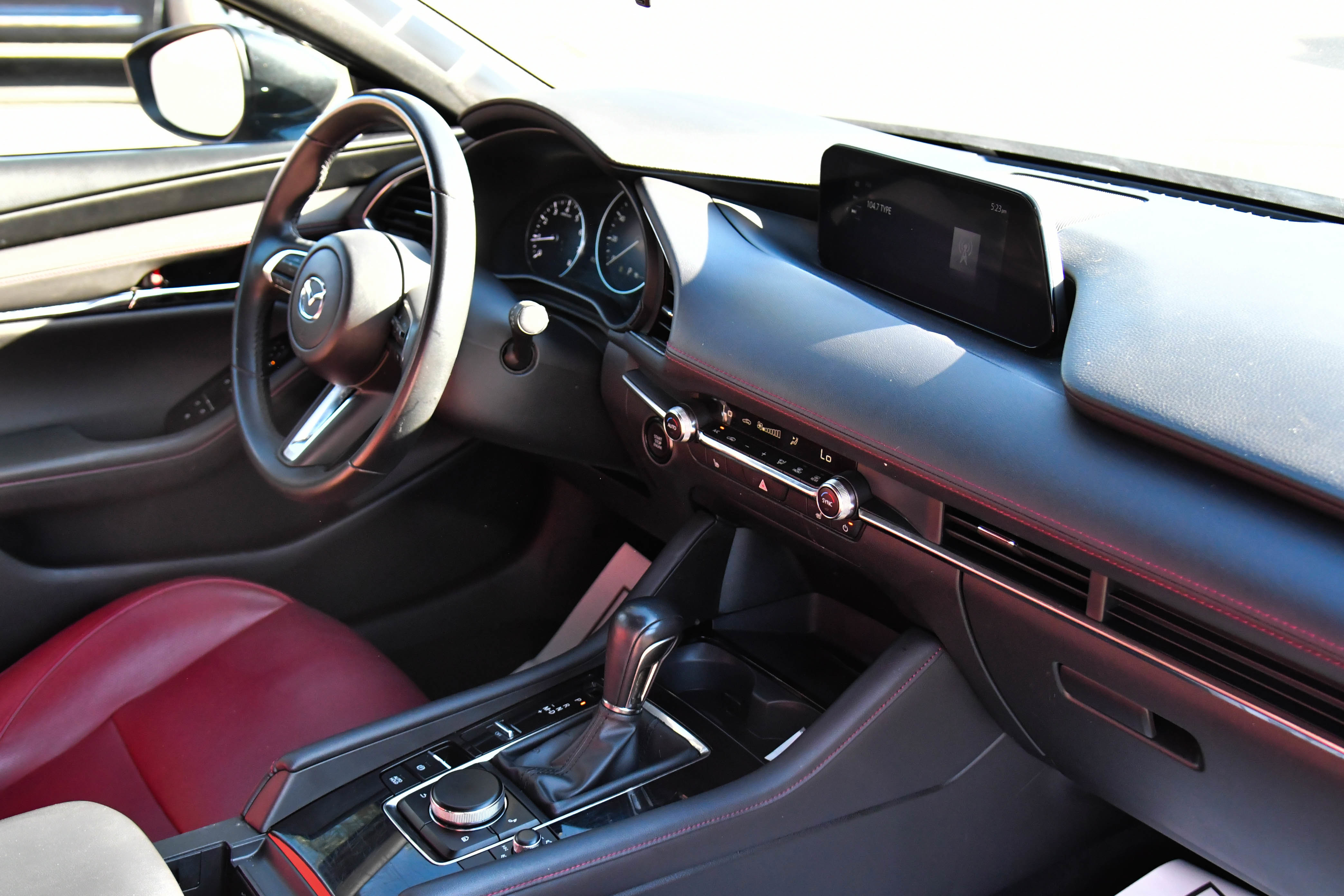 Used 2024 MAZDA MAZDA3 s image 43