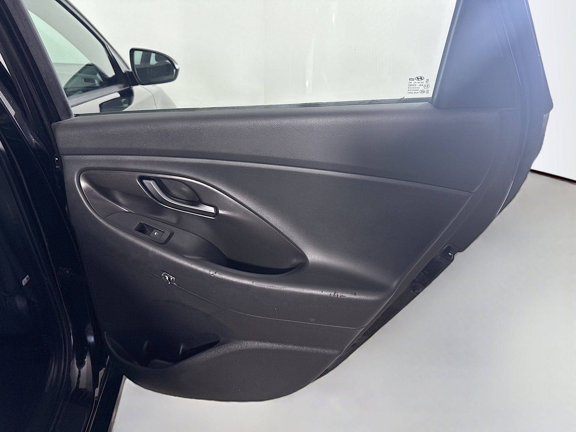 Used 2020 Hyundai Elantra GT N Line image 28