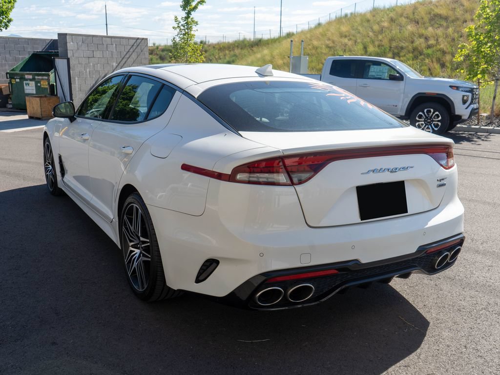 Used 2022 Kia Stinger GT1 AWD/4WD image 5