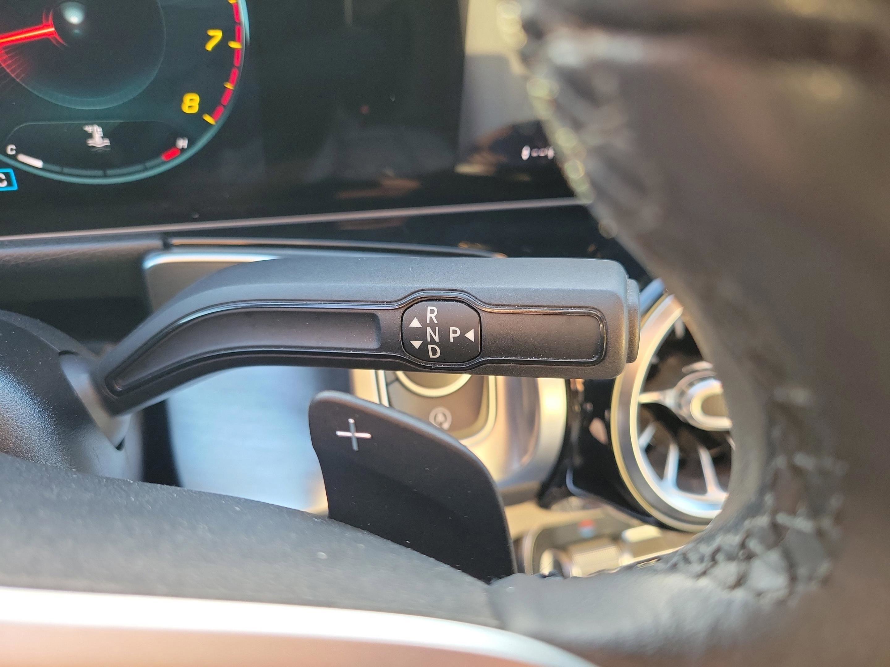 Used 2021 Mercedes-Benz GLB 250 image 32