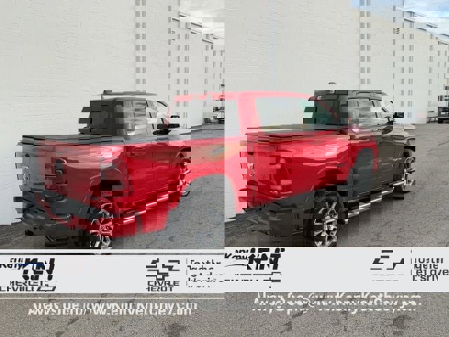 Used 2019 RAM 1500 Laramie w/ Sport Appearance Package image 4