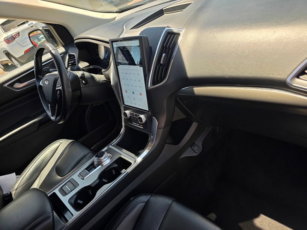 Used 2022 Ford Edge Titanium AWD/4WD image 22