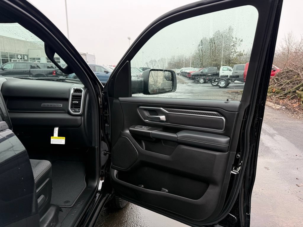 New 2026 RAM 1500 Big Horn AWD/4WD image 17