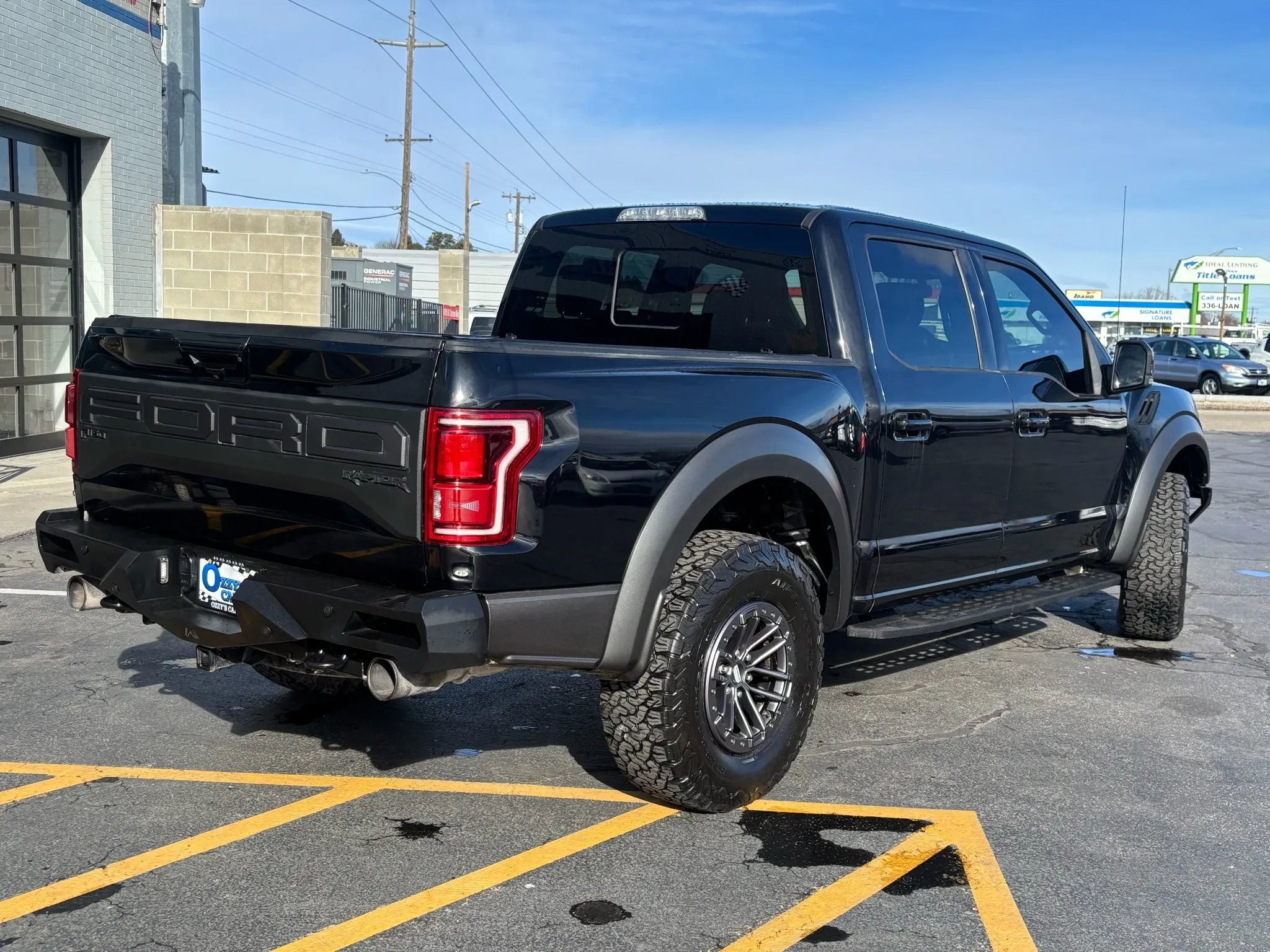 Used 2019 Ford F150 Raptor w/ Equipment Group 802A Luxury image 3