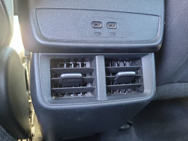 Used 2025 Chevrolet Equinox LT FWD image 11