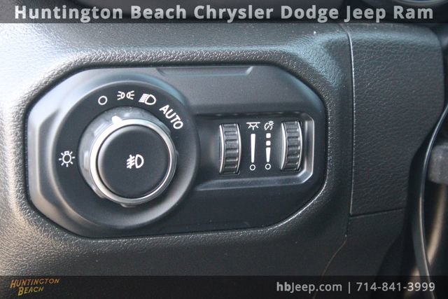 Used 2022 Jeep Wrangler Unlimited Sport image 12