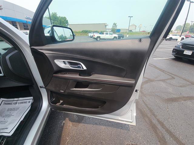 Used 2015 Chevrolet Equinox LT w/ Chrome Appearance Package FWD image 9