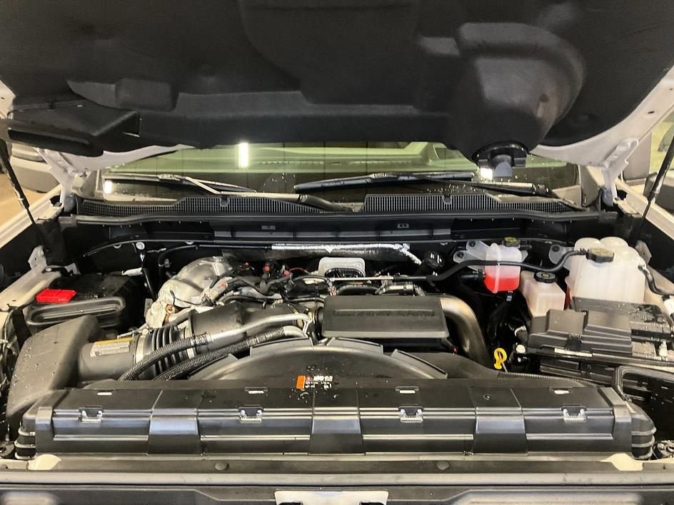 New 2026 Chevrolet Silverado 2500 ZR2 w/ LPO, Dark Essentials Package image 7