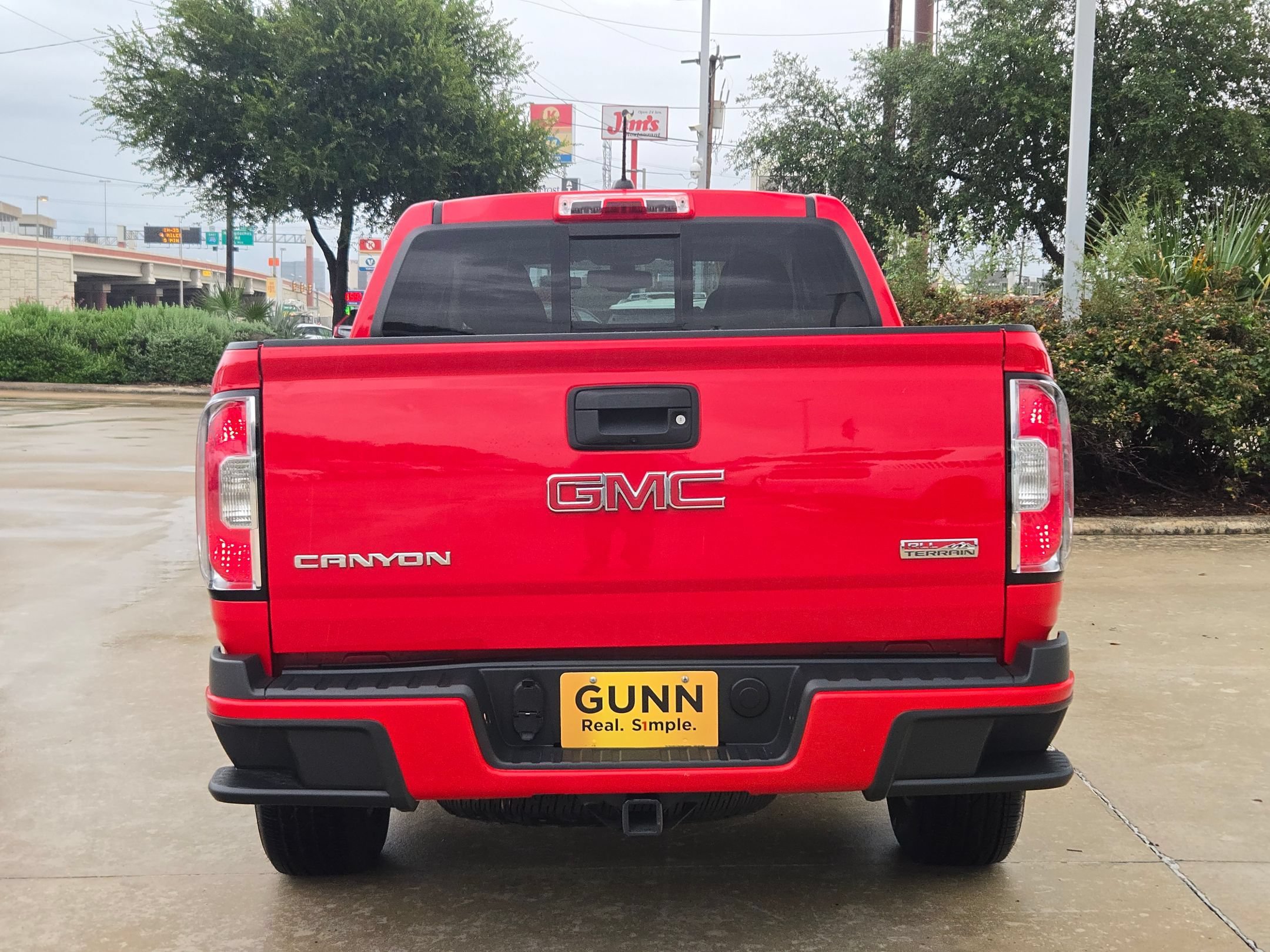 Used 2016 GMC Canyon SLE w/ All Terrain Package AWD/4WD image 4