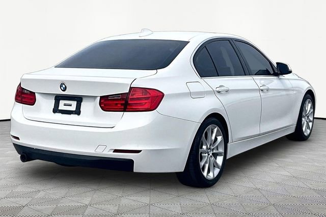 Used 2015 BMW 320i Sedan RWD image 2