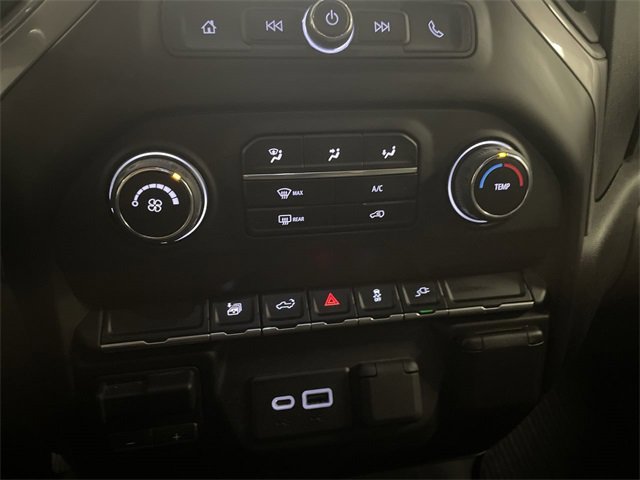 Used 2022 Chevrolet Silverado 2500 Custom w/ Custom Value Package image 18