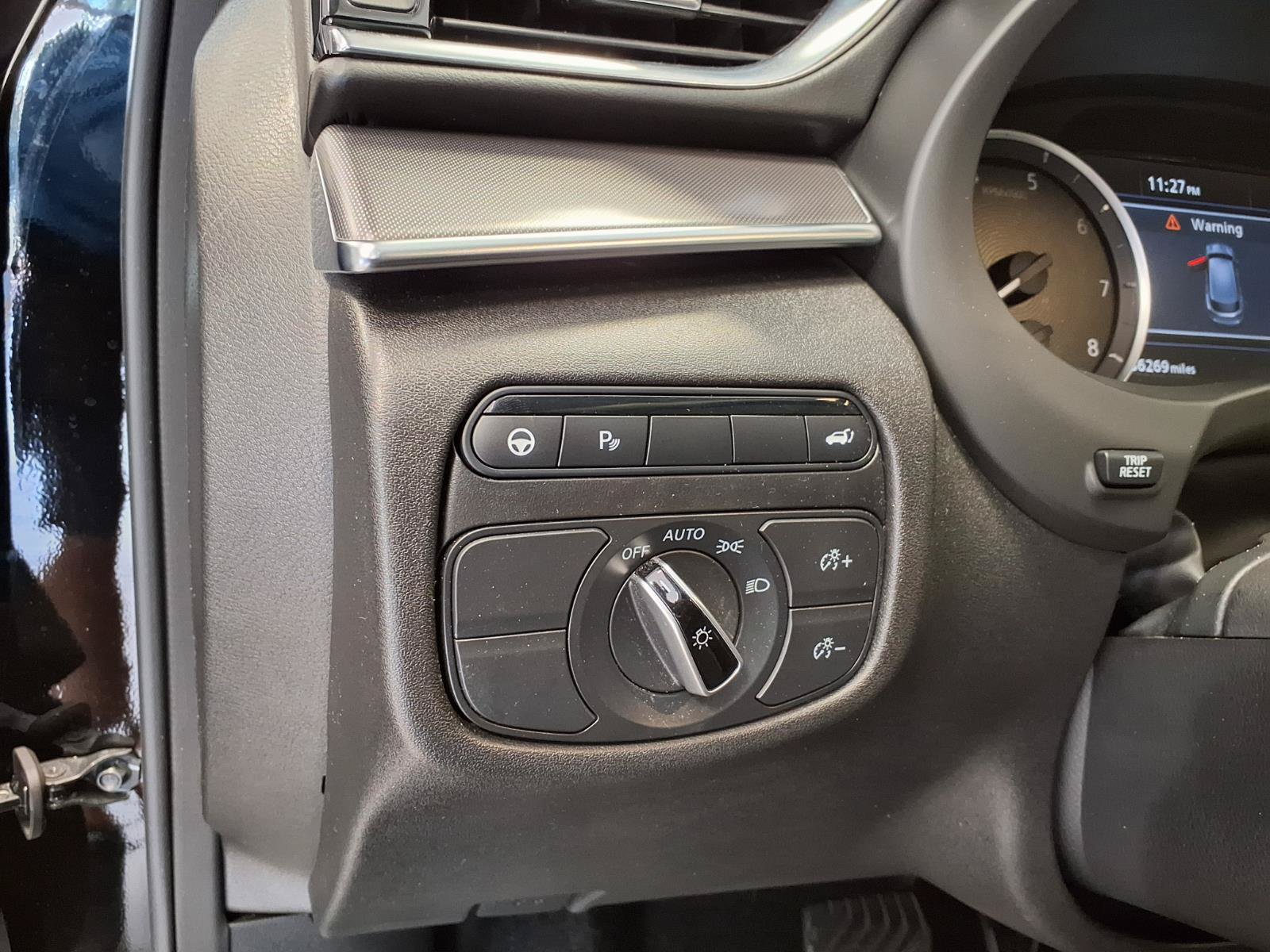 Used 2023 INFINITI QX50 Luxe FWD image 23
