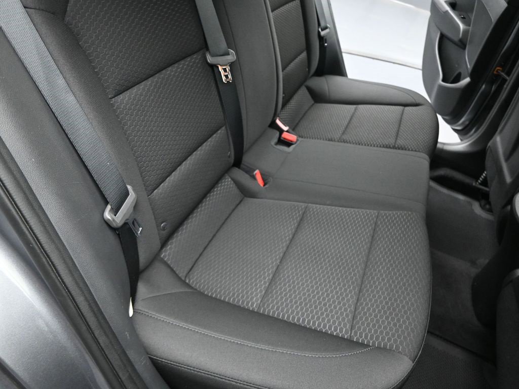 Used 2019 Hyundai Elantra SE w/ Cargo Package image 24