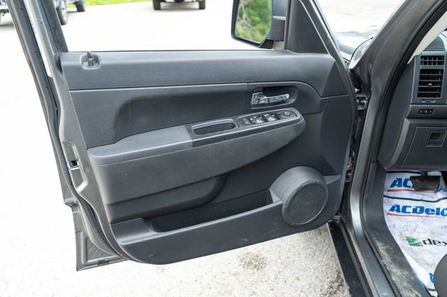 Used 2012 Jeep Liberty Sport AWD/4WD image 12