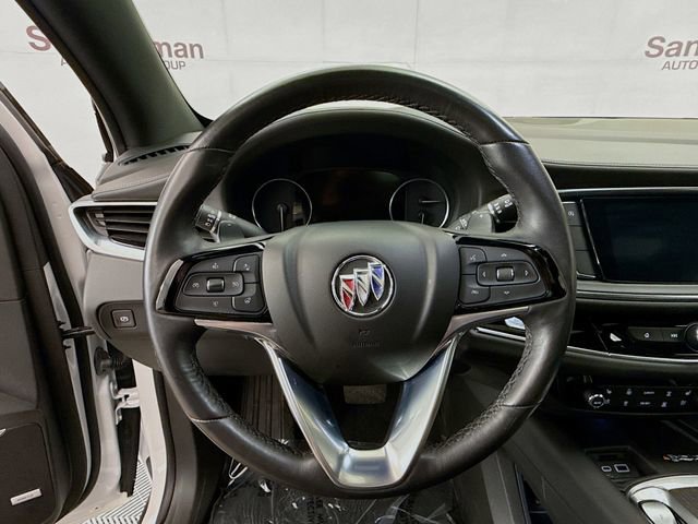Used 2023 Buick Enclave Avenir image 11