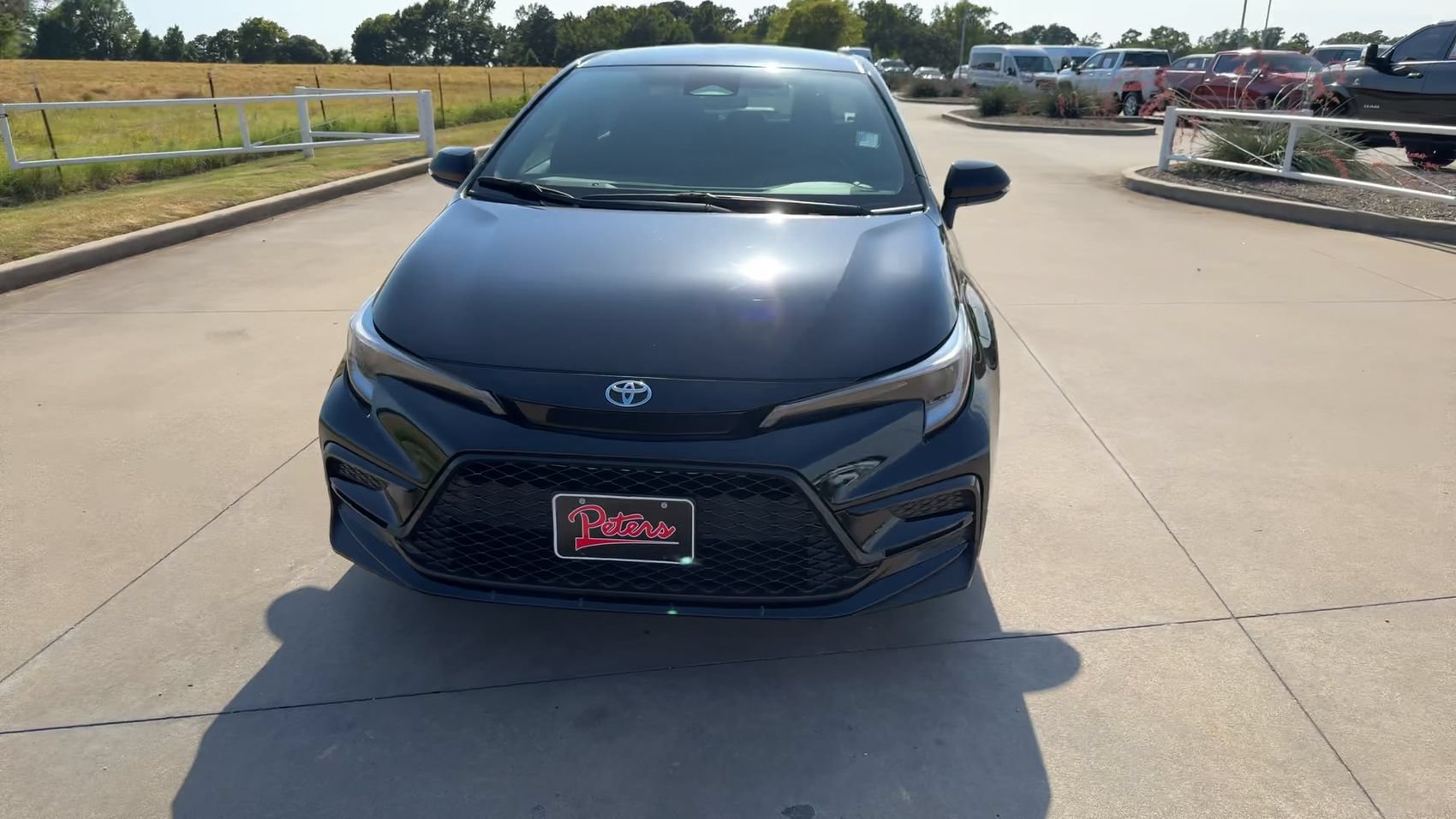 Used 2025 Toyota Corolla SE FWD image 4