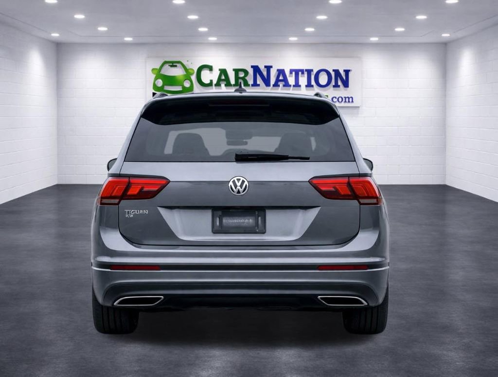 Used 2021 Volkswagen Tiguan SE R-Line AWD/4WD image 4