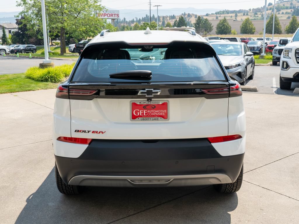 Certified 2023 Chevrolet Bolt EUV Premier w/ Redline Edition FWD image 6