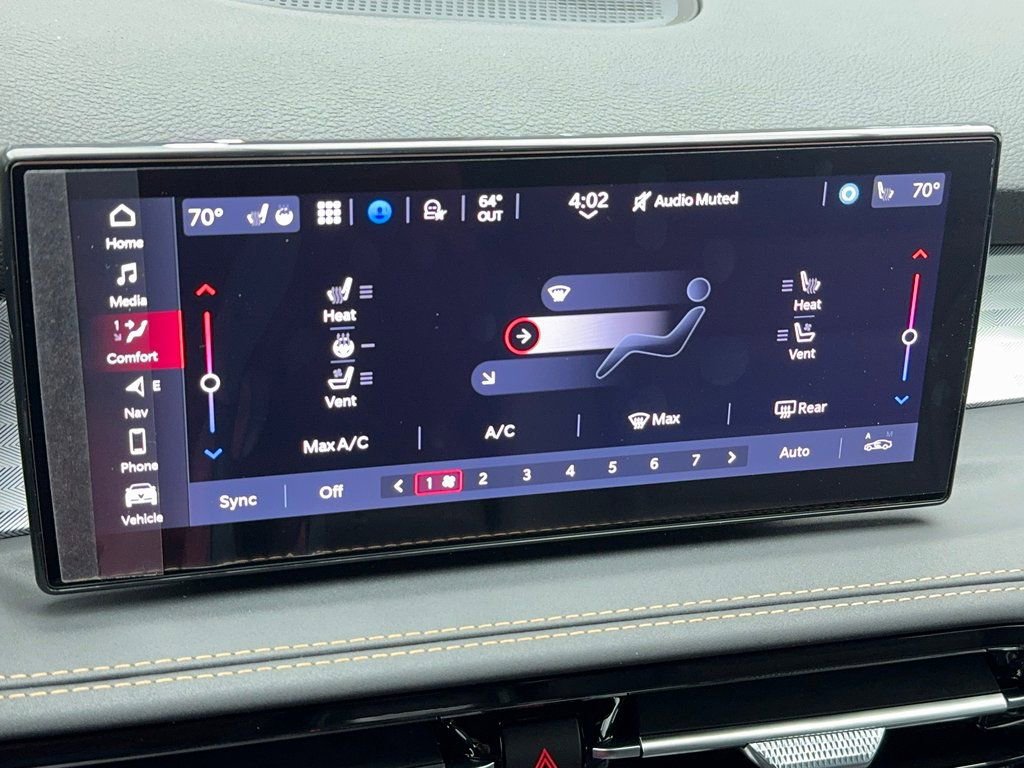 New 2025 Alfa Romeo Tonale w/ Premium Package image 21