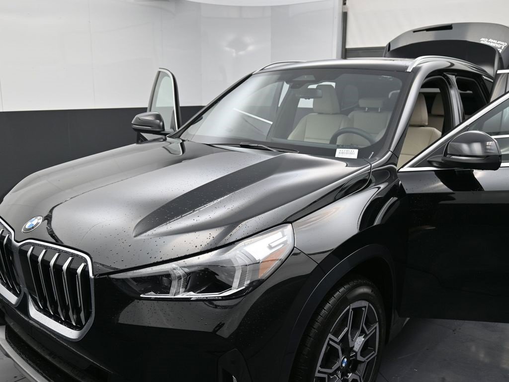 New 2025 BMW X1 xDrive28i w/ Convenience Package image 24