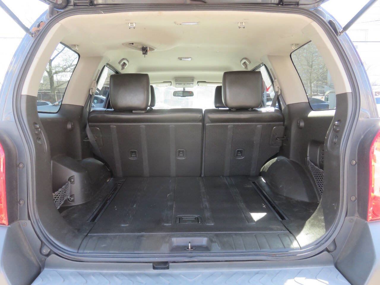 Used 2012 Nissan Xterra PRO-4X w/ Pro-4x Leather Pkg AWD/4WD image 21