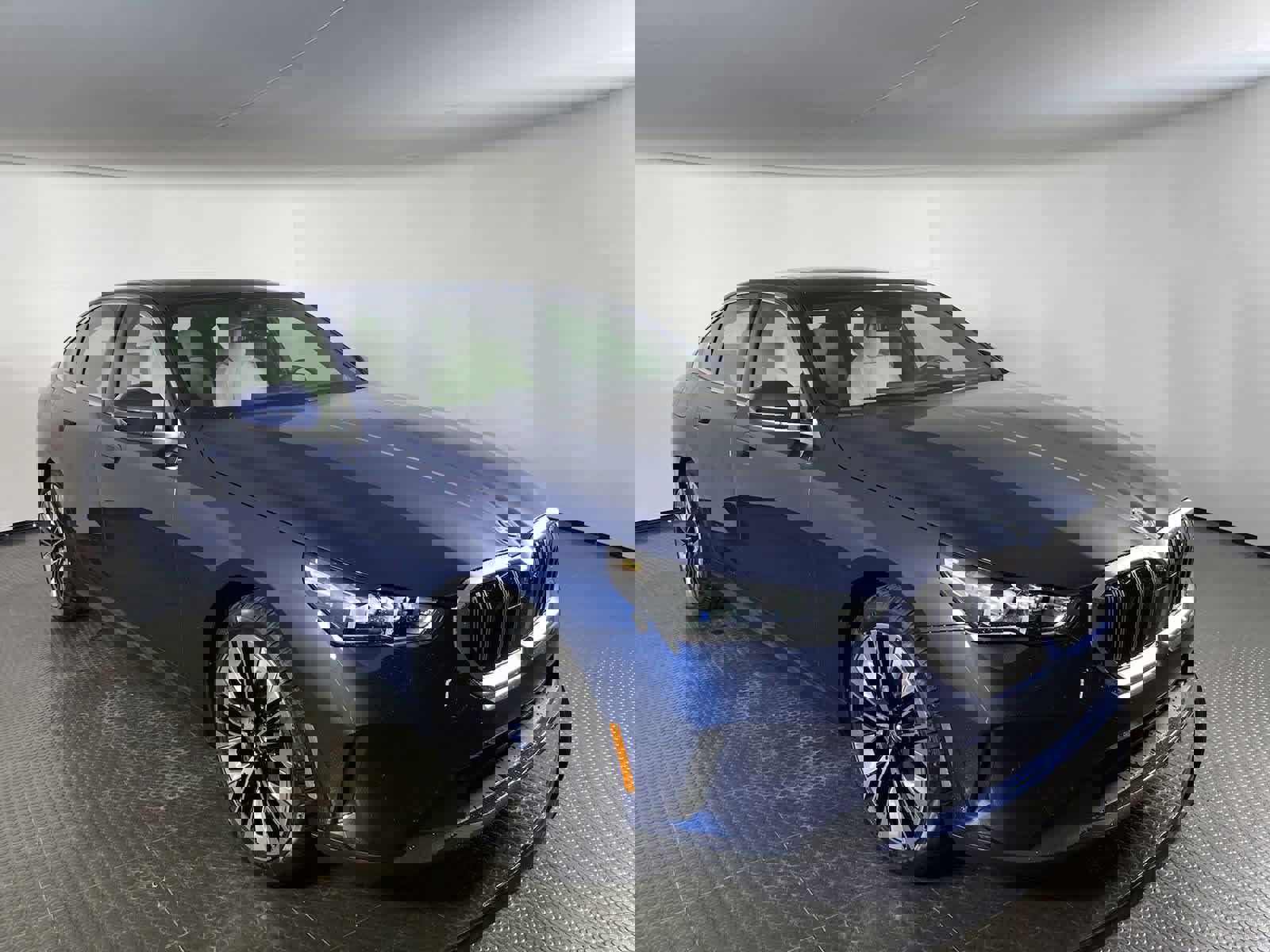 Certified 2024 BMW i5 eDrive40i w/ Premium Package image 2