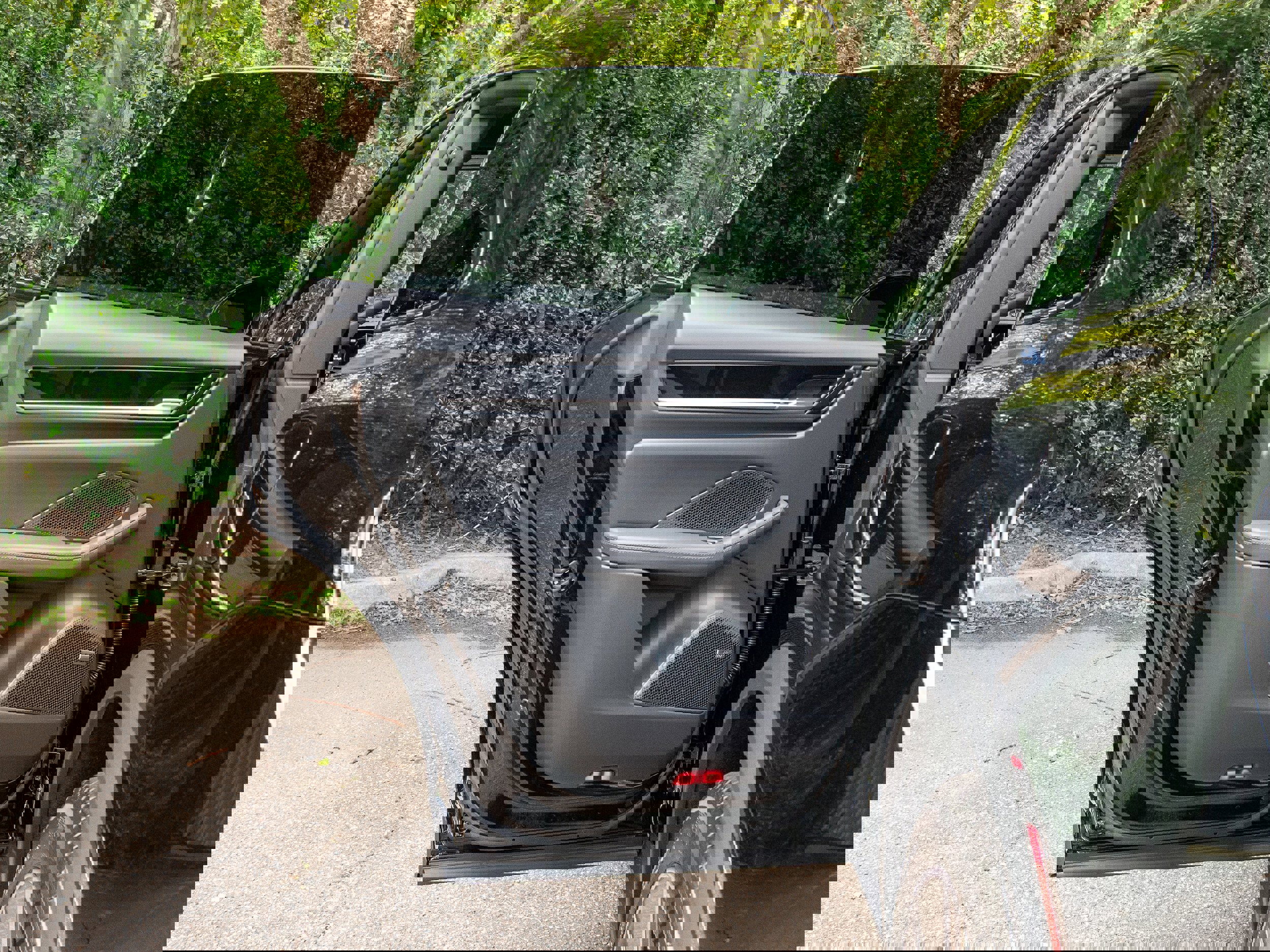 New 2025 Porsche Macan 4 Electric image 29