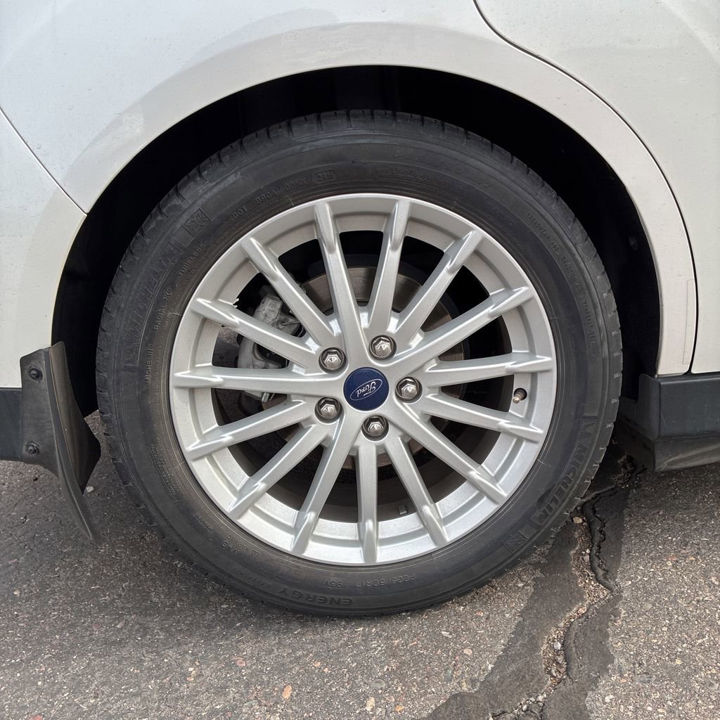 Used 2016 Ford C-MAX SEL w/ Equipment Group 302A image 28