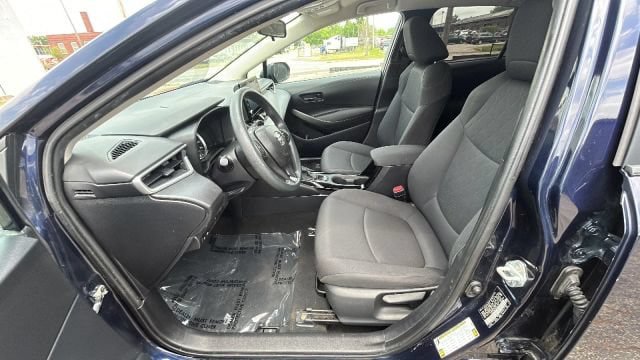 Used 2022 Toyota Corolla LE FWD image 9