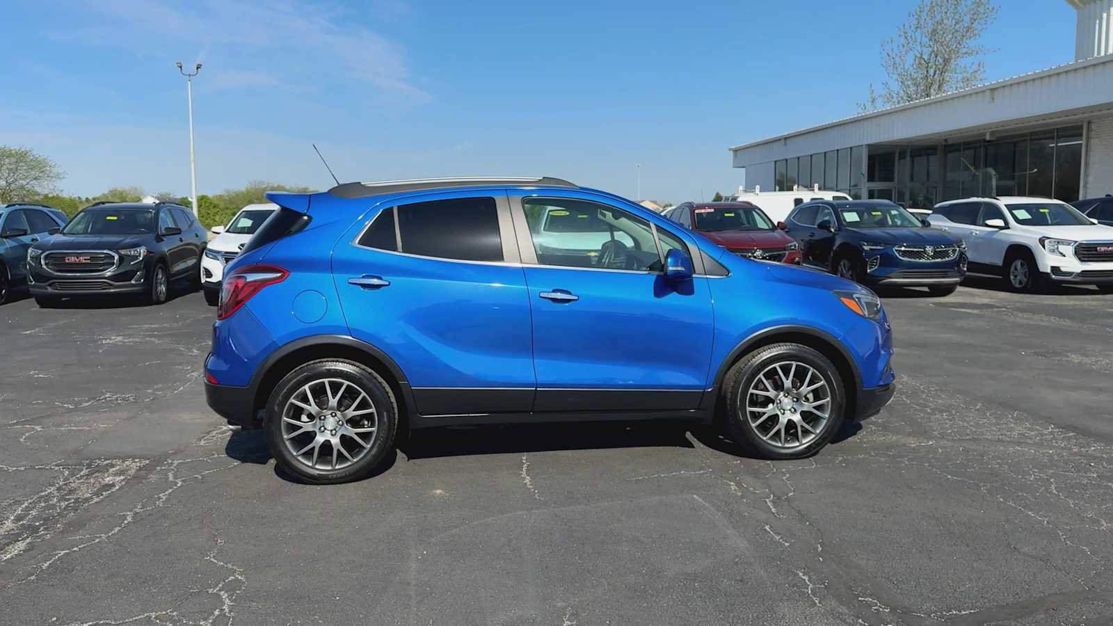 Used 2018 Buick Encore Sport Touring w/ Safety Package FWD image 9