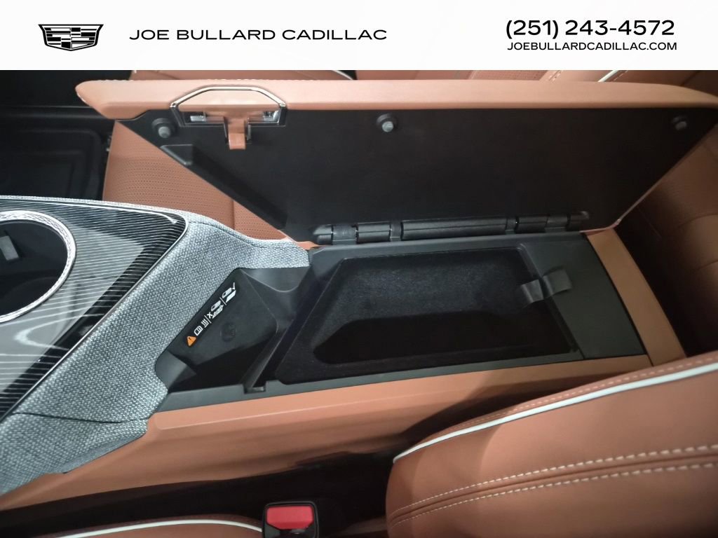 New 2026 Cadillac Optiq Luxury 2 w/ LPO, Floor Liner Package RWD image 32