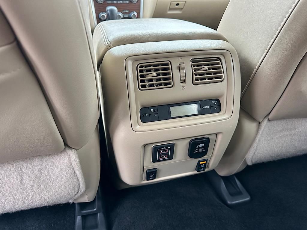 Used 2018 Nissan Pathfinder Platinum image 24