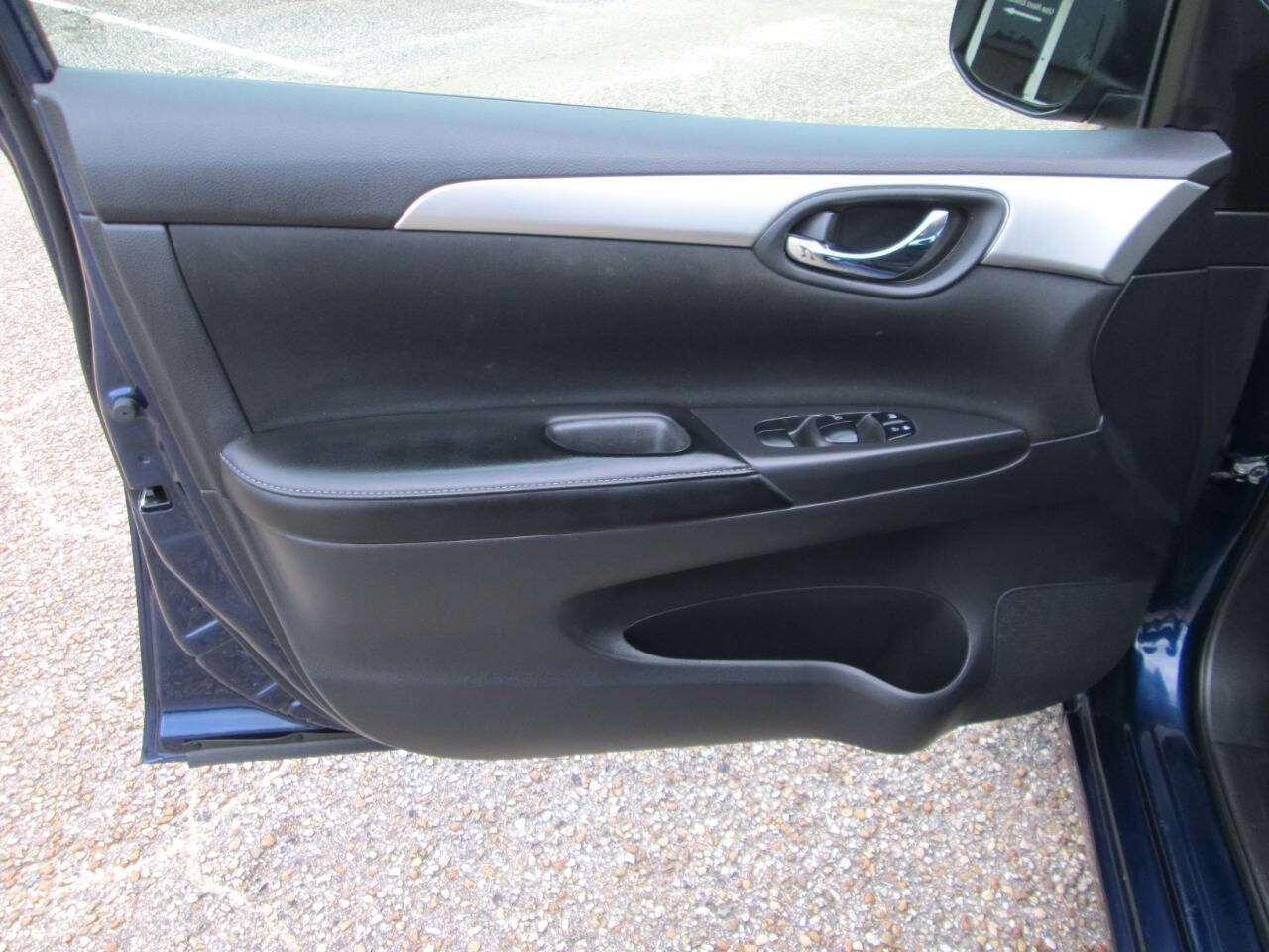 Used 2019 Nissan Sentra S FWD image 28