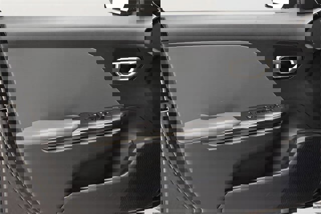 Used 2025 Kia K4 image 22