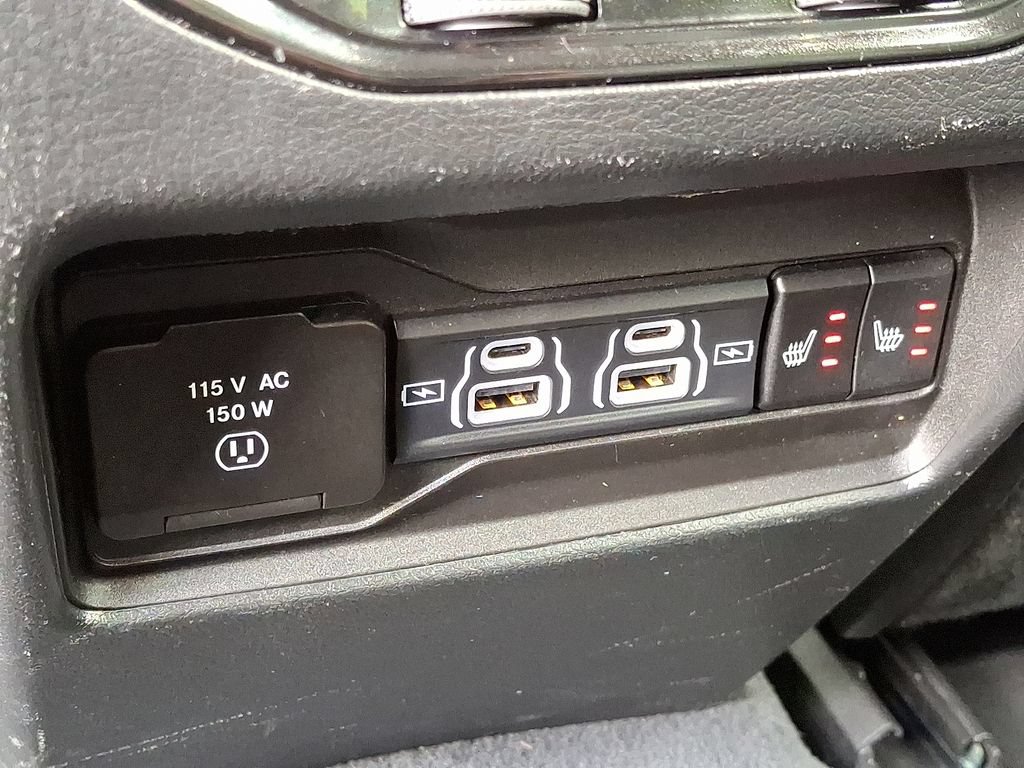 Certified 2023 Jeep Grand Cherokee Limited AWD/4WD image 11