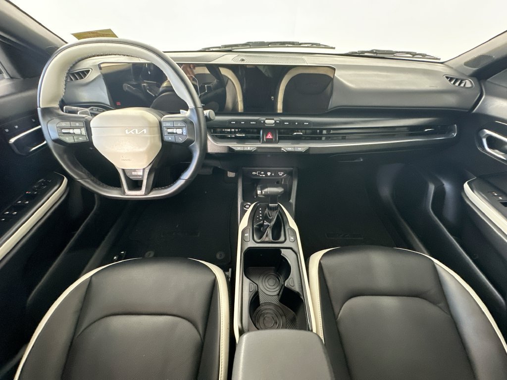 Used 2025 Kia K4 GT-Line w/ GT-Line Premium Package FWD image 10