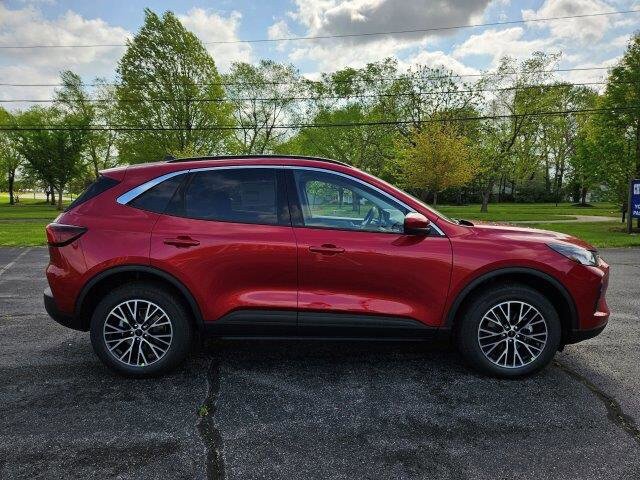 New 2024 Ford Escape SE FWD image 10